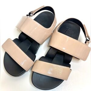 Figs by Figueroa Figulous Crinkled Patent Leather Flex Sandal in Rose Gold